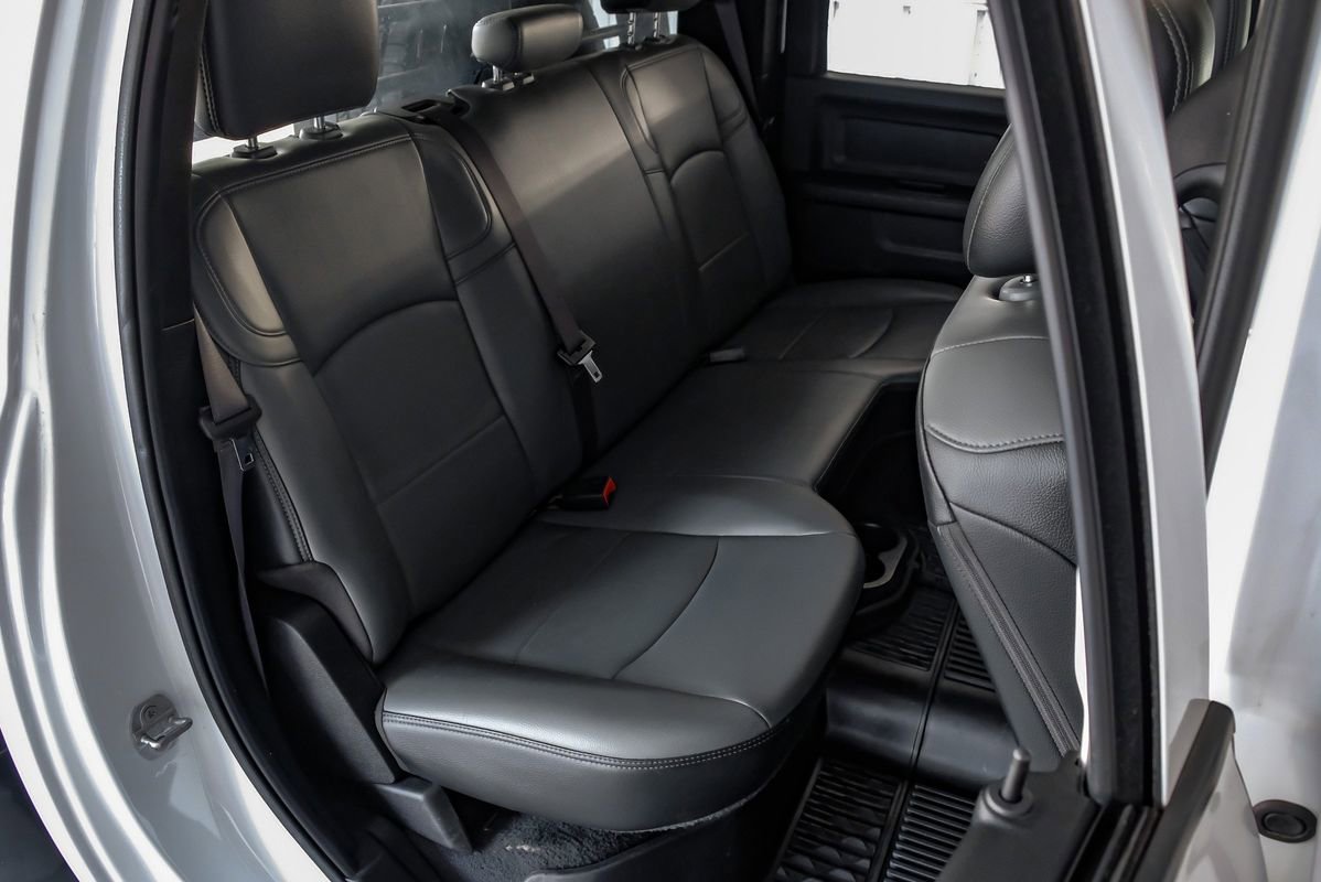 Used 2022 RAM 3500 Tradesman w/ Chrome Appearance Group image 32