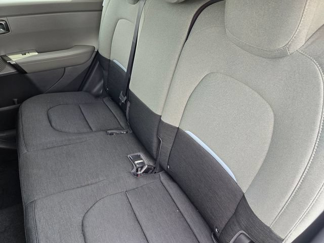 New 2027 Kia Seltos LX FWD image 6