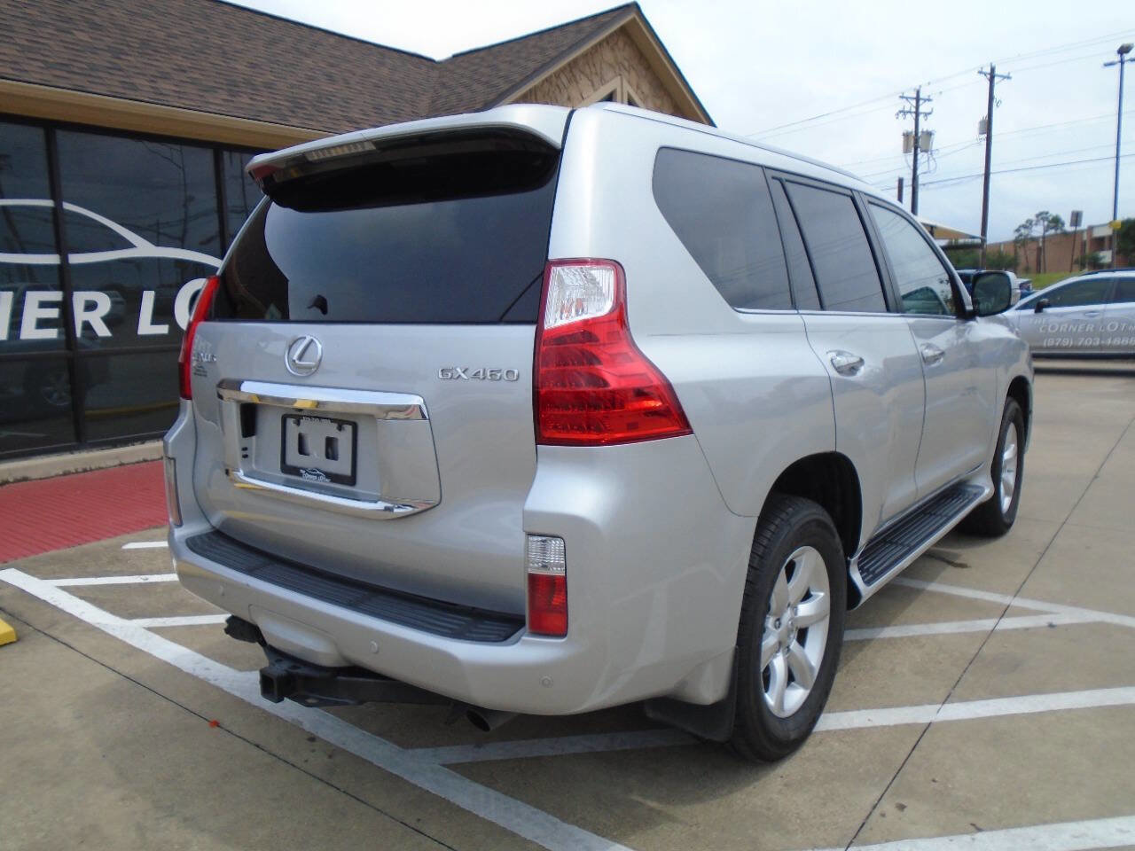 Used 2010 Lexus GX 460 image 8