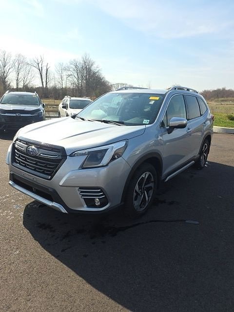 Used 2022 Subaru Forester Touring image 1