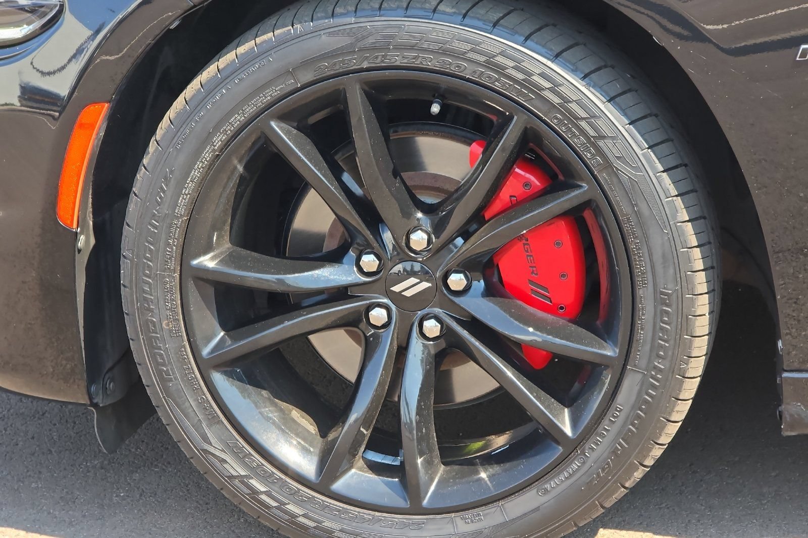 Used 2017 Dodge Charger R/T w/ Blacktop Package RWD image 24