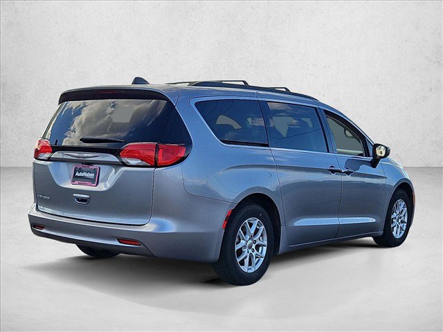 Used 2021 Chrysler Voyager Lxi FWD image 5