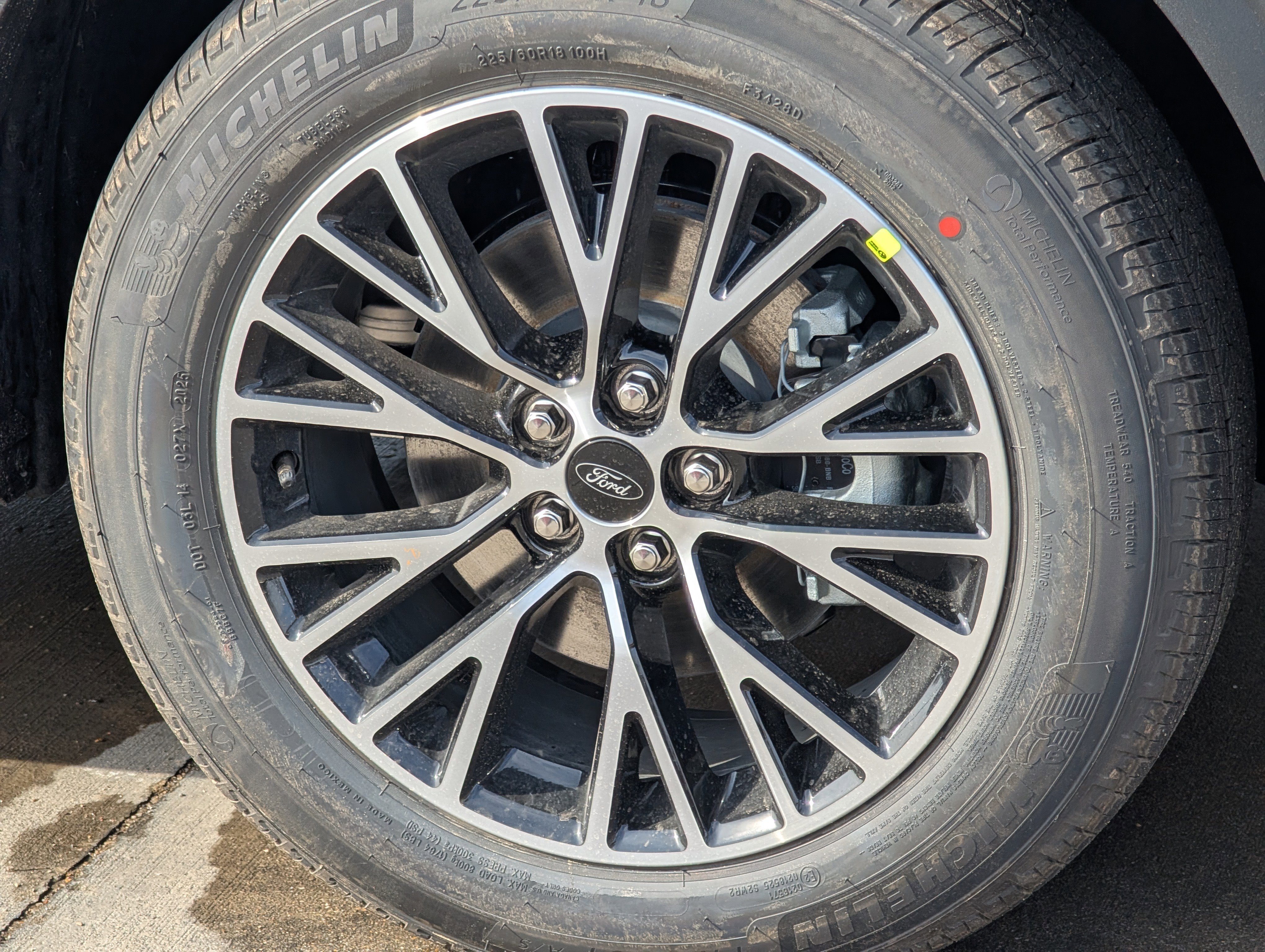 New 2026 Ford Escape SE FWD image 9