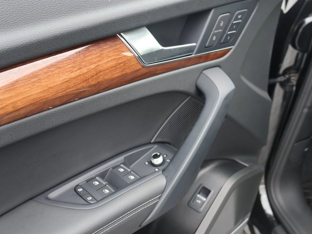 Certified 2023 Audi Q5 2.0T Premium Plus w/ Premium Plus Package AWD/4WD image 11