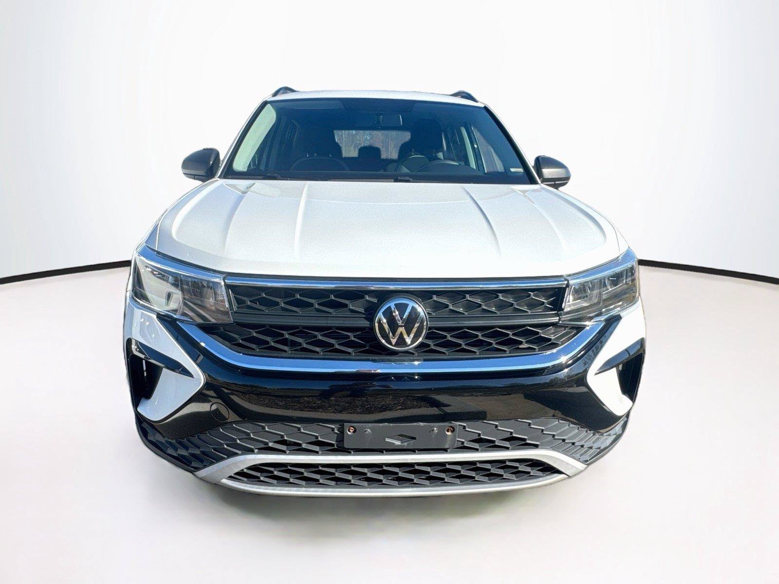 Certified 2022 Volkswagen Taos S AWD/4WD image 1