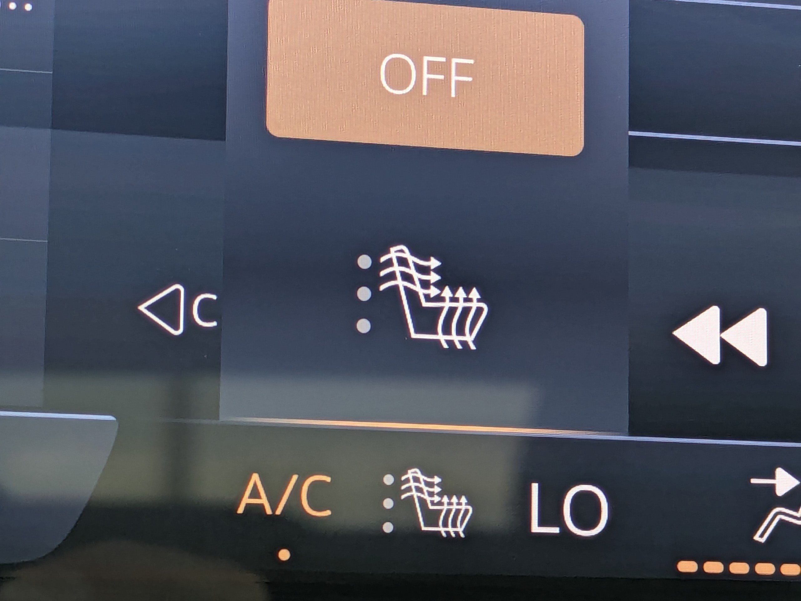 Used 2024 Buick Envision Sport Touring AWD/4WD image 22