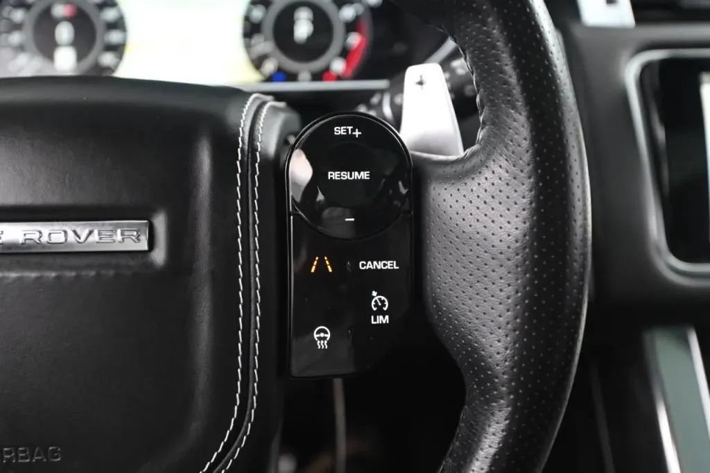 Used 2022 Land Rover Range Rover Sport SVR AWD/4WD image 35