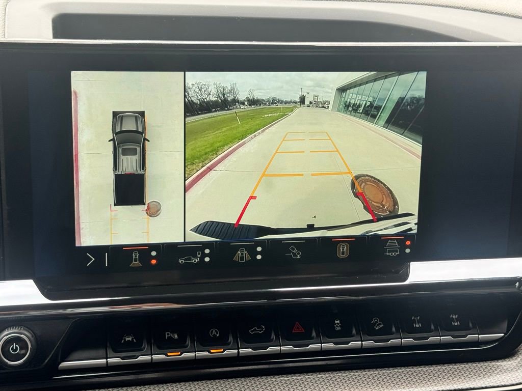 Used 2025 Chevrolet Silverado 1500 ZR2 w/ Technology Package image 31