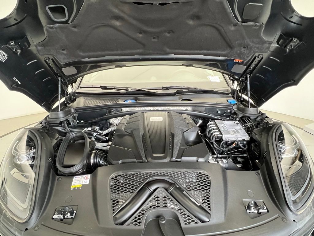 Used 2023 Porsche Macan GTS image 26