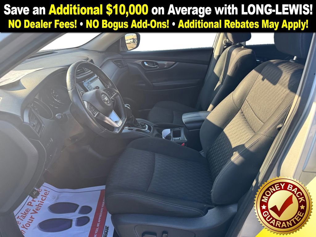 Used 2018 Nissan Rogue SV image 14