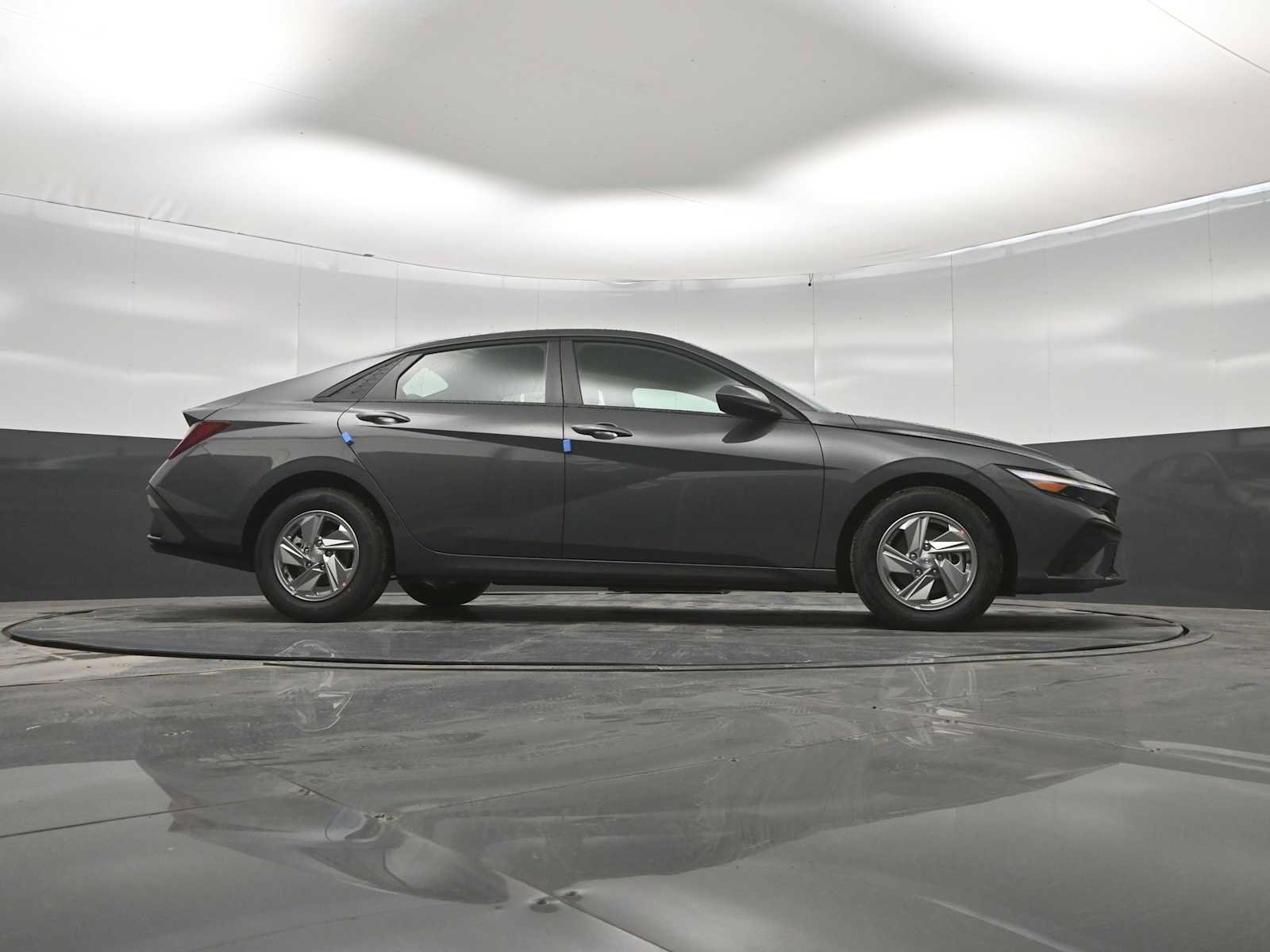 New 2026 Hyundai Elantra SE FWD image 38