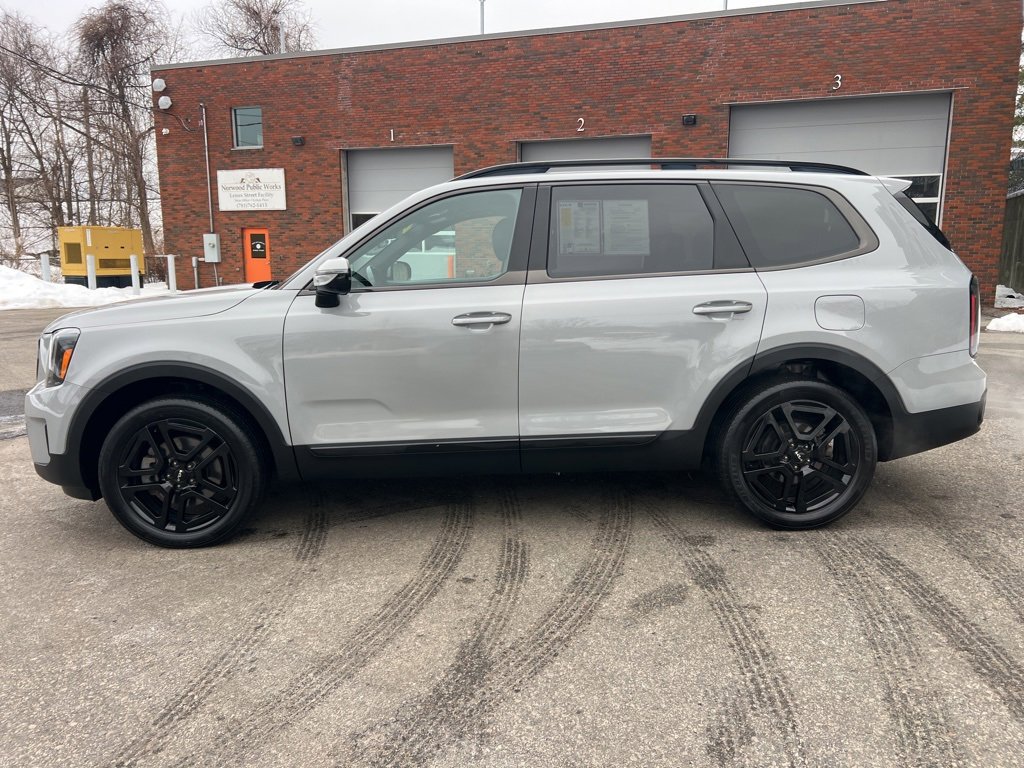 Certified 2023 Kia Telluride SX Prestige X-Line image 2