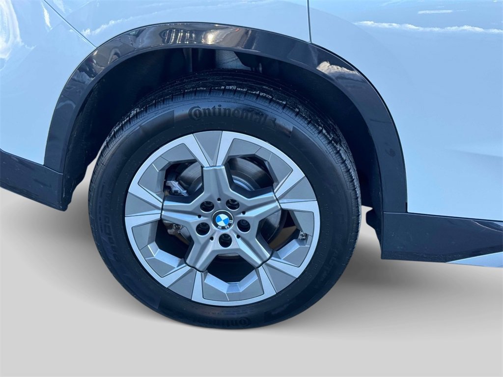 Certified 2025 BMW X1 xDrive28i w/ Convenience Package image 7