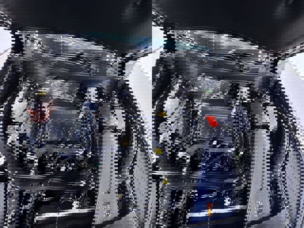 Used 2025 Chevrolet Trax RS w/ Sunroof Package image 11