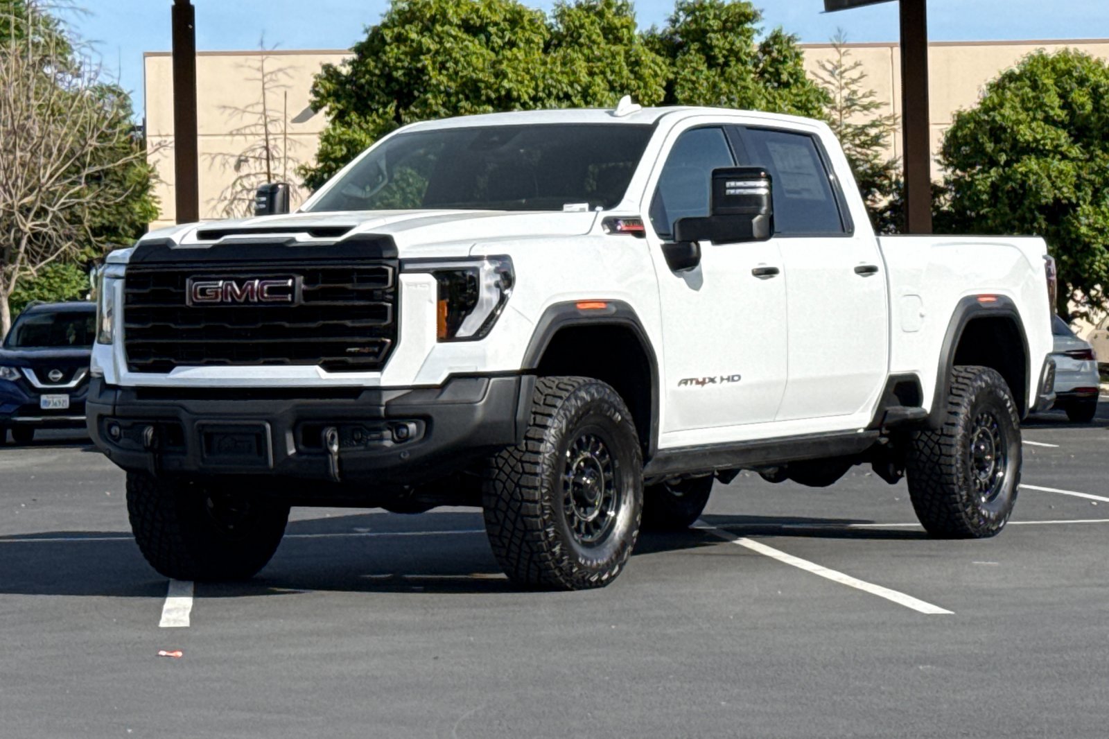 New 2026 GMC Sierra 2500 AT4X w/ AT4X AEV Edition image 9