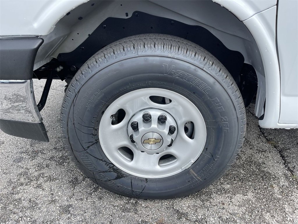 New 2025 Chevrolet Express 2500 w/ Driver Convenience Package image 6