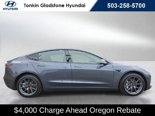 Used 2023 Tesla Model 3 Standard Range RWD image 2