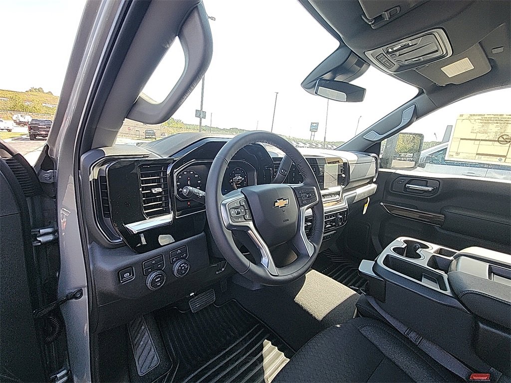 New 2026 Chevrolet Silverado 3500 LT w/ Convenience Package image 14