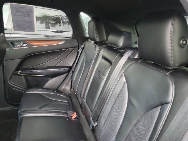 Used 2017 Lincoln MKC Select w/ Select Plus Package FWD image 11