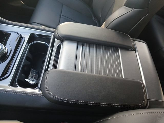 New 2026 Jeep Grand Wagoneer 4WD image 15