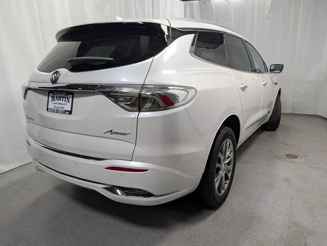 Used 2024 Buick Enclave Avenir w/ Avenir Technology Package image 3