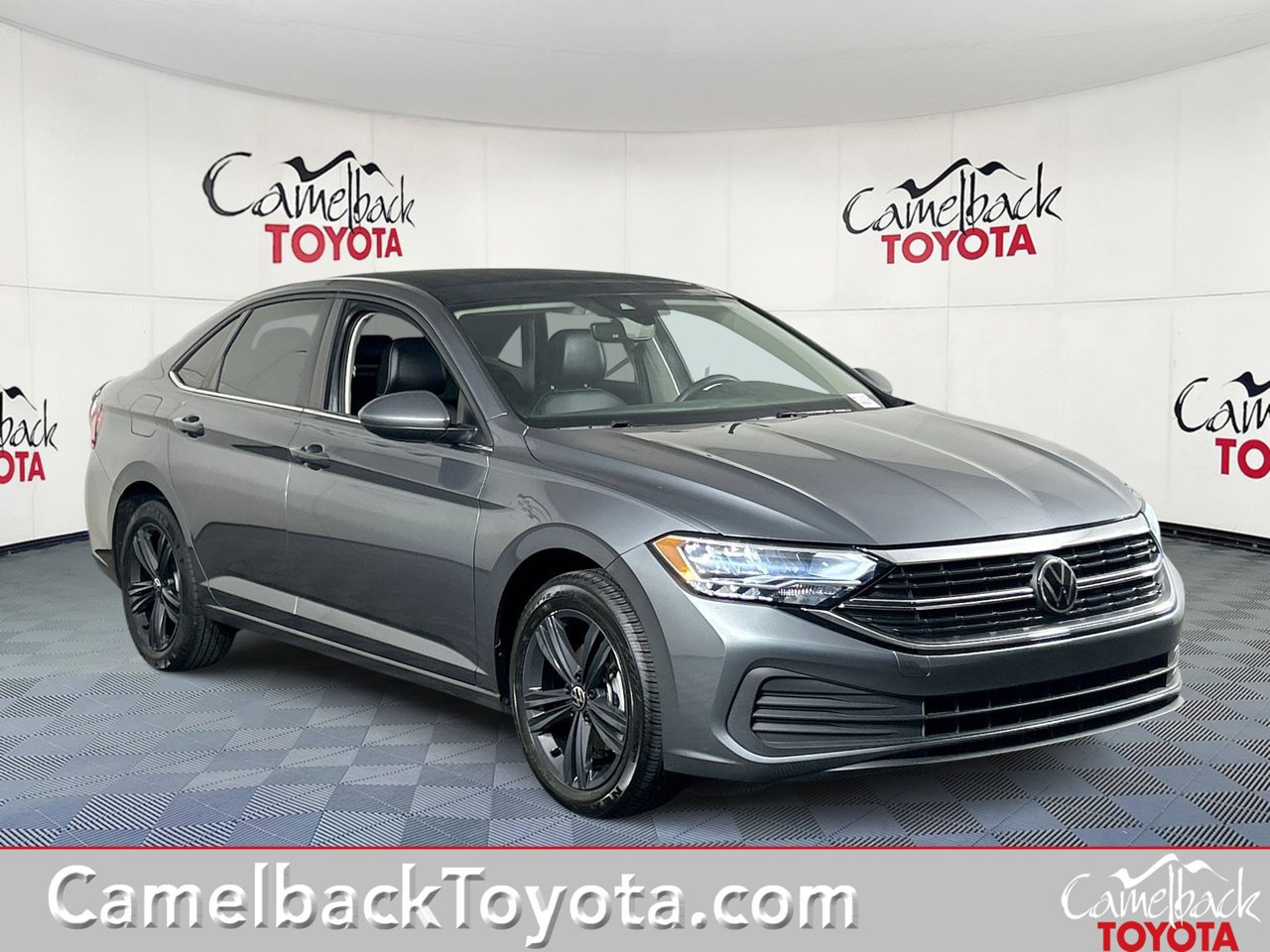 Used 2024 Volkswagen Jetta SE w/ Panoramic Sunroof Package