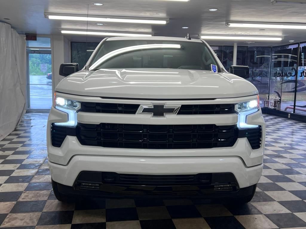 Used 2025 Chevrolet Silverado 1500 RST image 3
