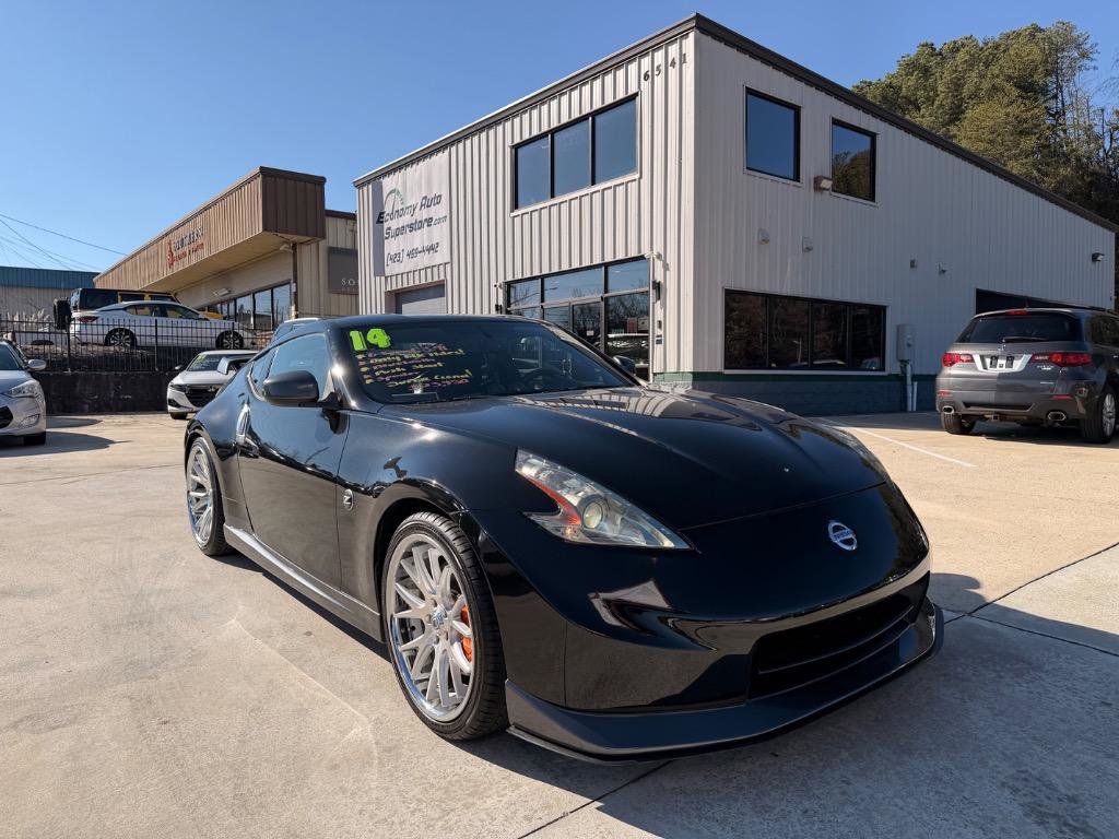 Used 2009 Nissan 370Z NISMO image 1
