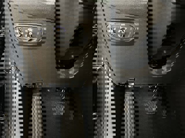 Used 2023 Chevrolet Equinox LT image 18