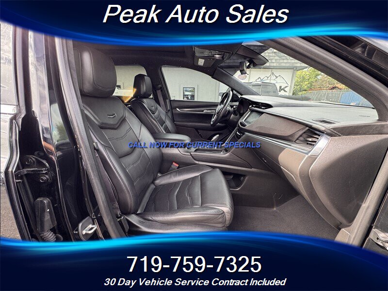 Used 2017 Cadillac XT5 Platinum AWD/4WD image 36