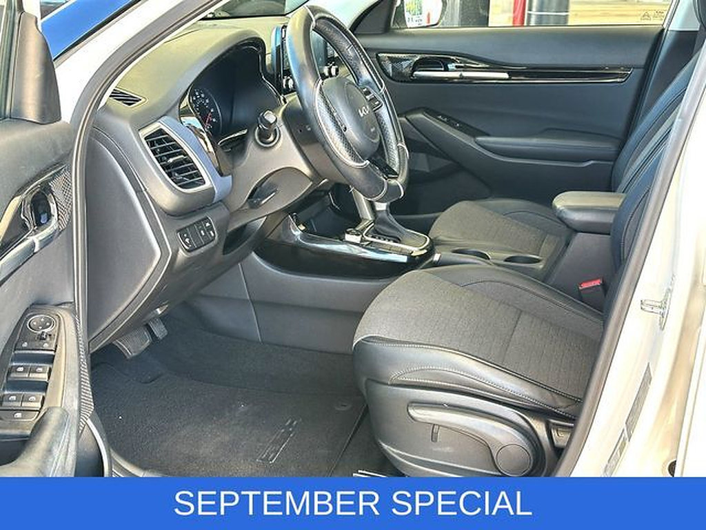 Used 2023 Kia Seltos S FWD image 10
