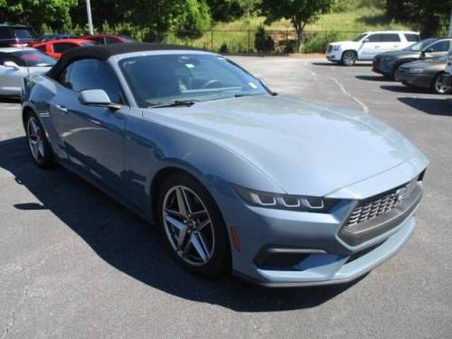 Used 2024 Ford Mustang Premium RWD image 2