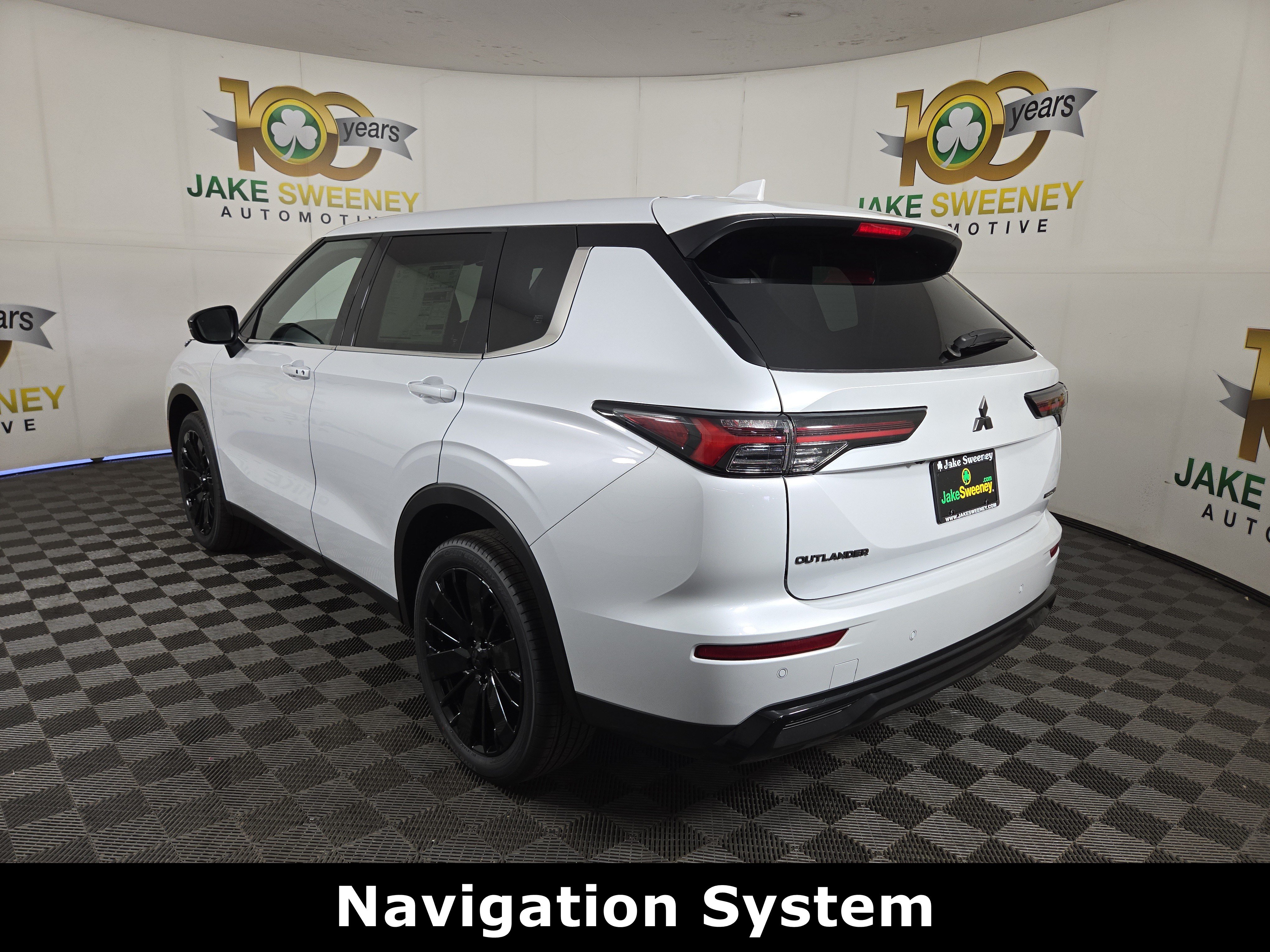 New 2026 Mitsubishi Outlander LE FWD image 5