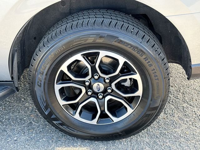 Used 2024 Ford Expedition XLT image 14