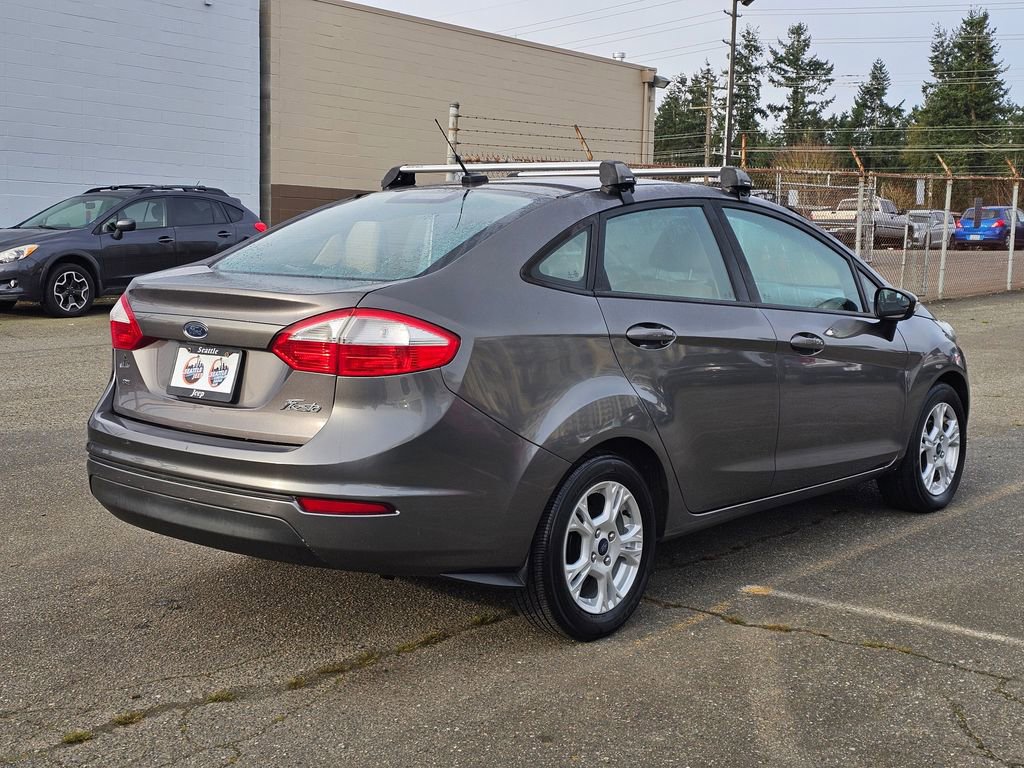 Used 2014 Ford Fiesta SE w/ Comfort Package image 7