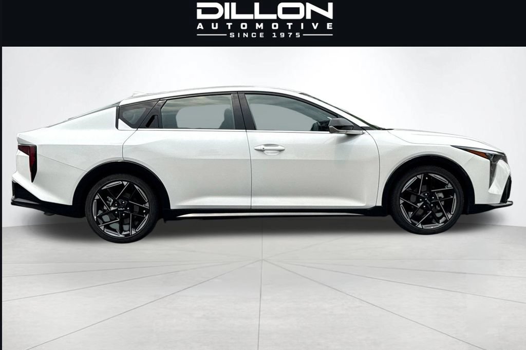 Used 2025 Kia K4 GT-Line FWD image 3