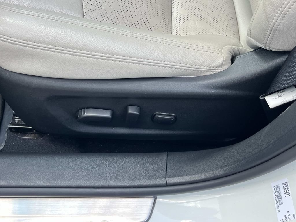 Used 2023 Nissan Altima 2.5 SL AWD/4WD image 33