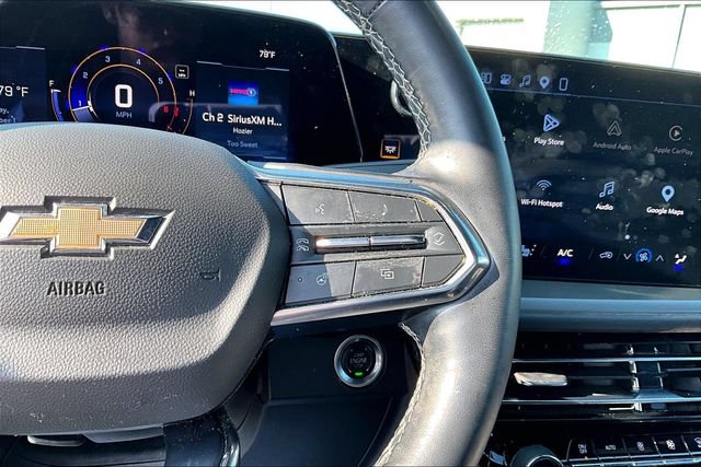 Used 2024 Chevrolet Traverse LT w/ Trailering Package FWD image 19