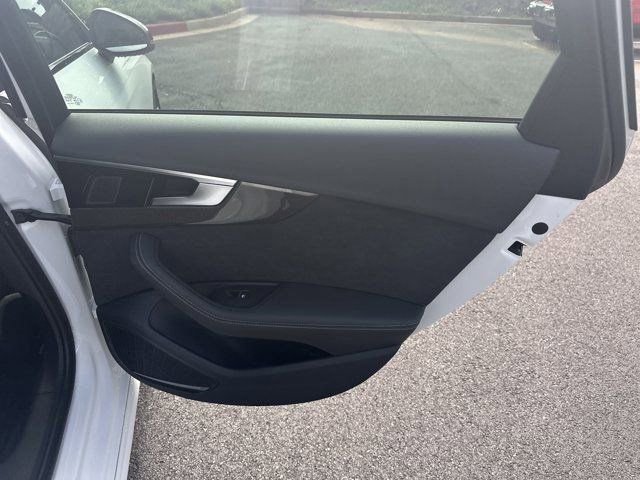 Used 2022 Audi S4 Premium Plus image 22