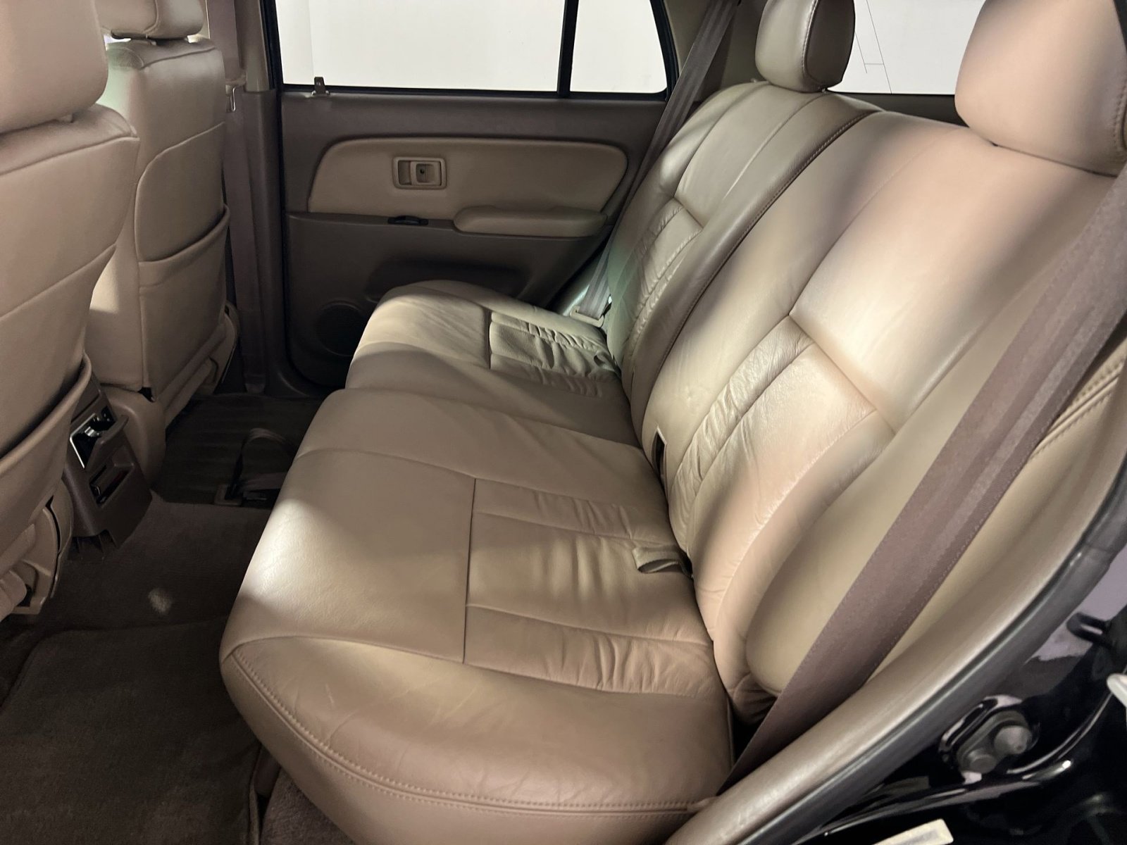 Used 1999 Toyota 4Runner SR5 AWD/4WD image 24