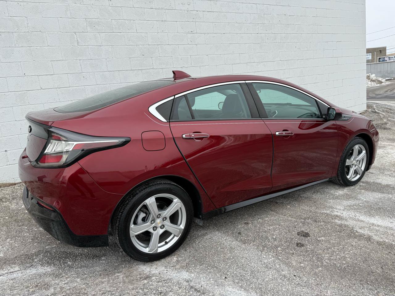 Used 2017 Chevrolet Volt LT w/ Comfort Package FWD image 6