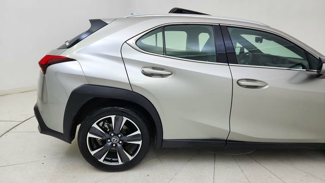 Used 2019 Lexus UX 200 FWD image 12