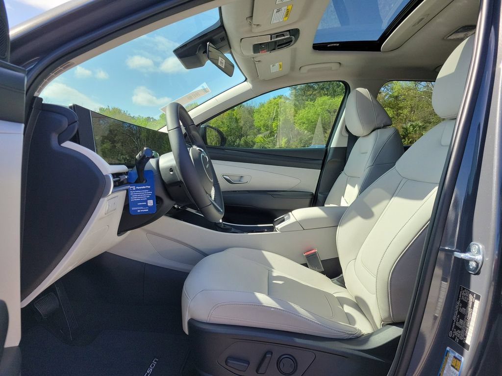 Used 2026 Hyundai Tucson SEL FWD image 17