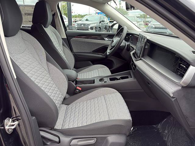 New 2026 Volkswagen Tiguan S FWD image 14