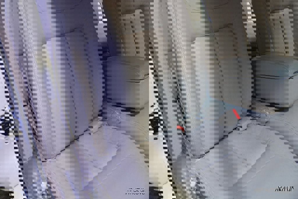 Used 1997 Cadillac De Ville D'Elegance w/ Safety/Security Pkg FWD image 17