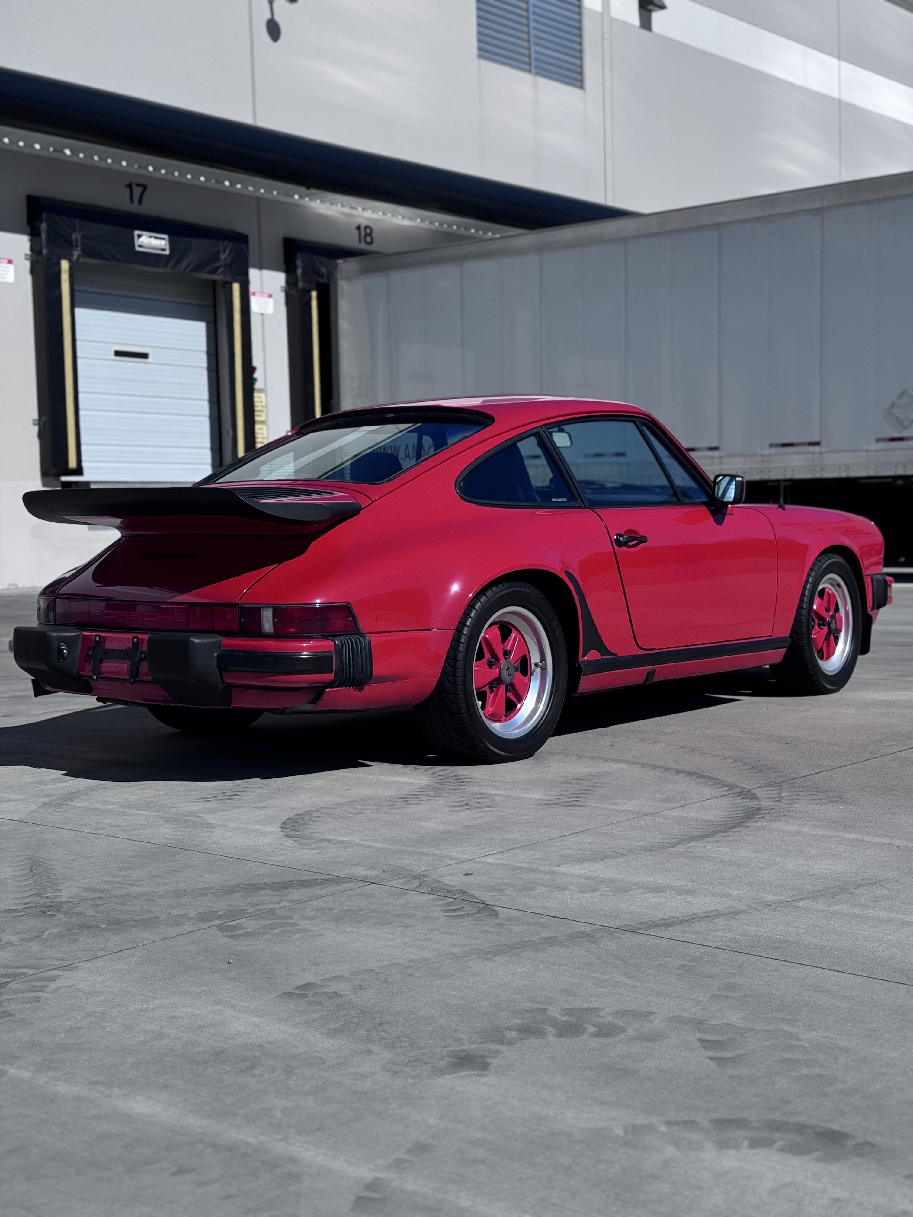 Used 1988 Porsche 911 Carrera RWD image 38
