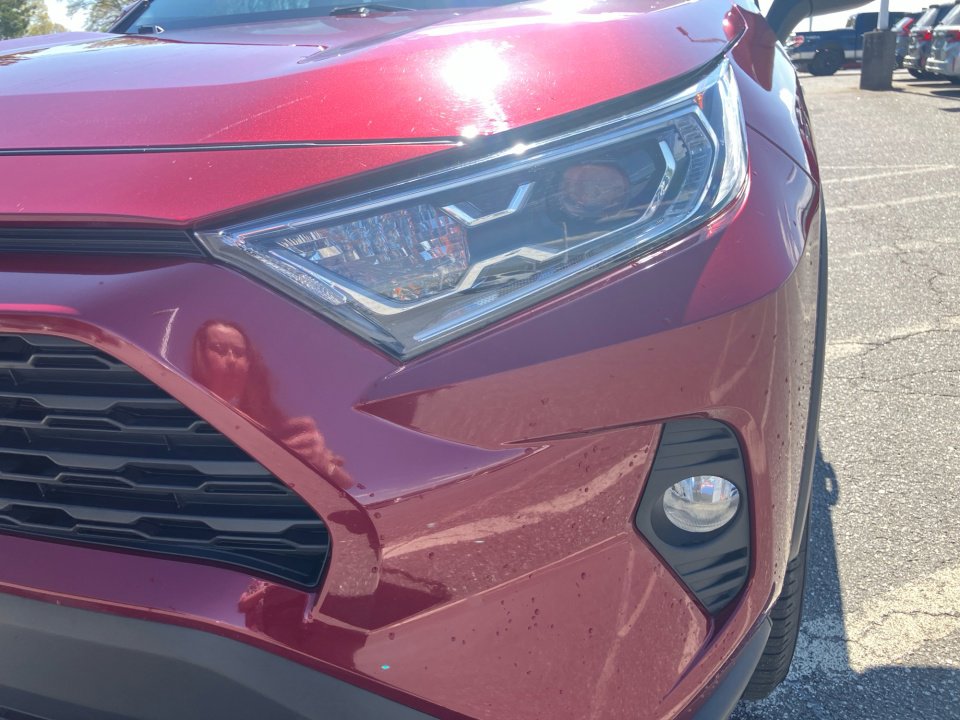 Used 2021 Toyota RAV4 XLE image 30