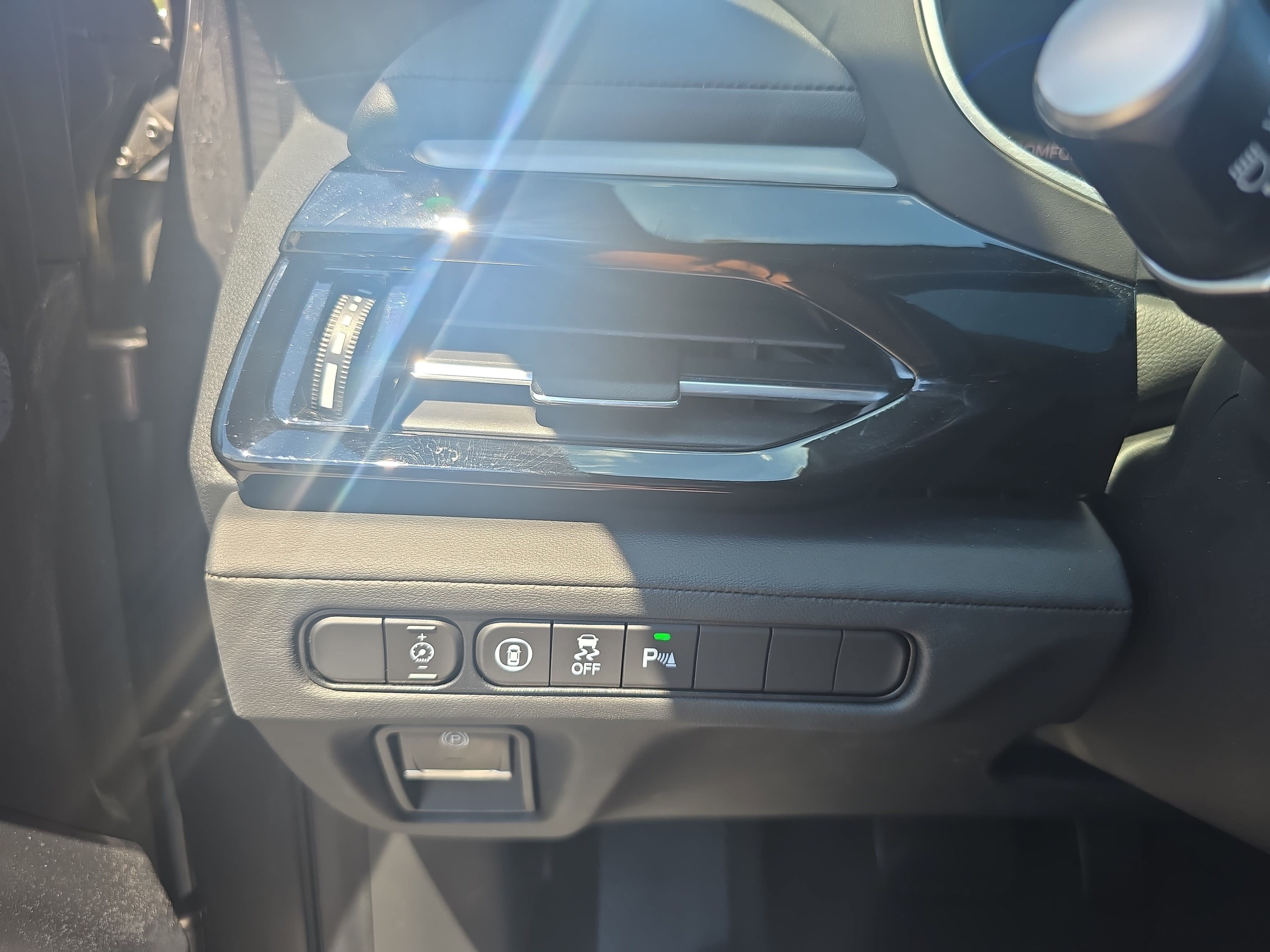 Used 2023 Acura MDX SH-AWD w/ Technology Package image 27