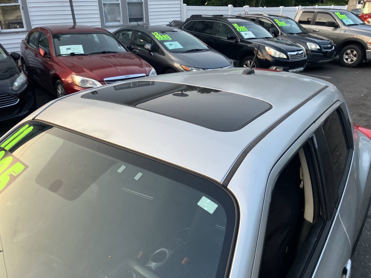 Used 2011 Nissan Juke SV AWD/4WD image 13