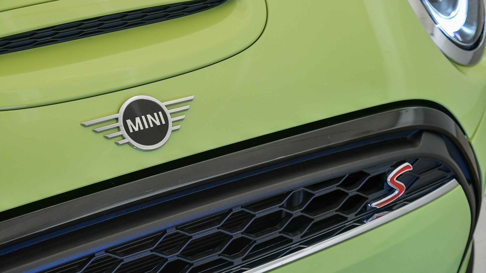 Certified 2023 MINI Cooper S image 8